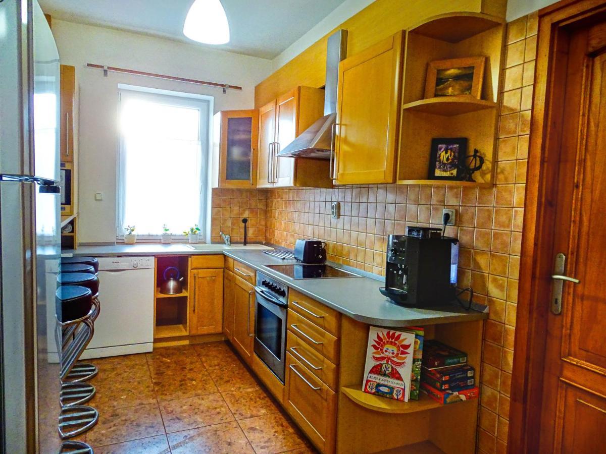 Notafa Vendeghaz Eger Hotel Екстериор снимка