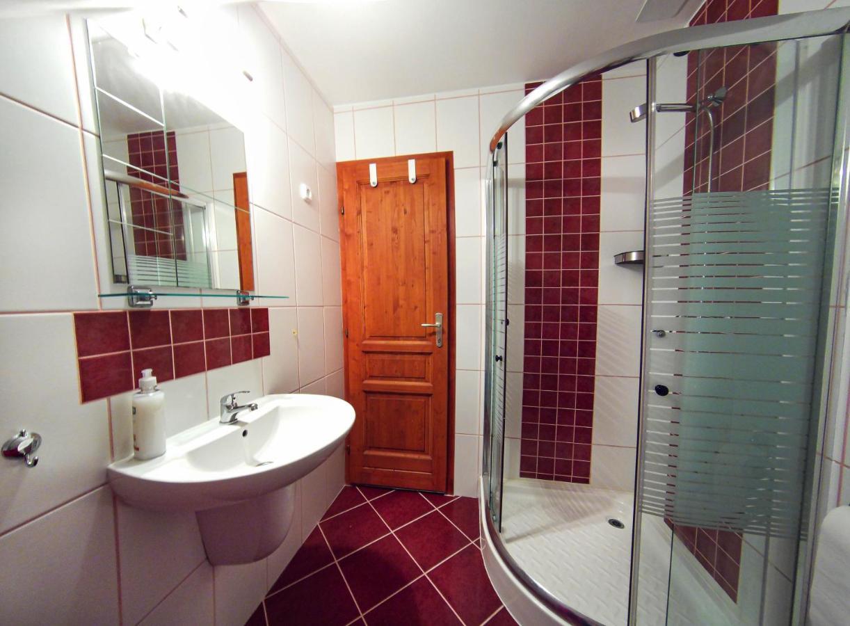 Notafa Vendeghaz Eger Hotel Екстериор снимка